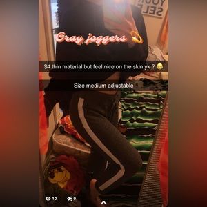 Gray joggers size med